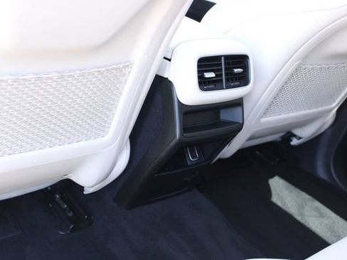 Used 2021 Mercedes-Benz GLE 350 w/ Premium Package image 42