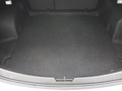 Used 2024 Chevrolet Malibu LT image 29