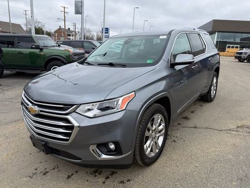 Used 2020 Chevrolet Traverse High Country image 3