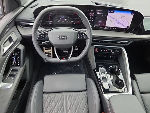 Used 2025 Audi SQ5 Premium Plus AWD/4WD image 15