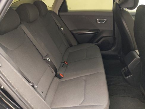 Used 2025 Kia K4 FWD image 19