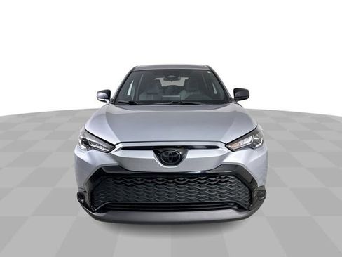 Used 2025 Toyota Corolla Cross AWD Hybrid image 3