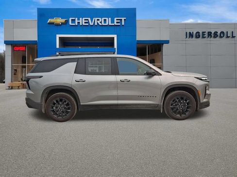 Used 2026 Chevrolet Traverse LT w/ Midnight/Sport Edition AWD/4WD image 26