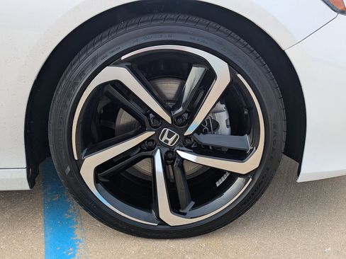 Certified 2022 Honda Accord Sport image 33