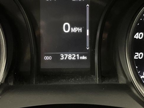 Used 2024 Toyota Camry SE image 6