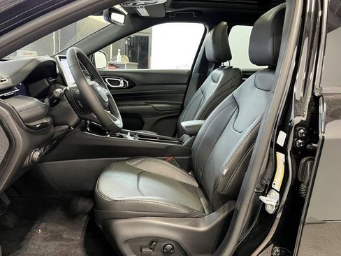 New 2025 Jeep Compass Limited w/ Driver Assist Group I image 11