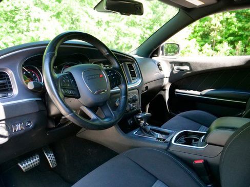 Used 2020 Dodge Charger Scat Pack RWD image 20