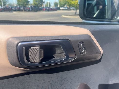 Used 2024 Ford Bronco Wildtrak image 18