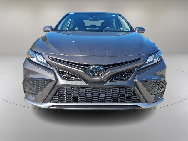 Used 2024 Toyota Camry XSE FWD image 2