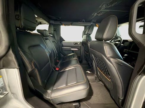 Used 2023 Ford Bronco Badlands image 22
