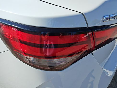 Used 2024 Nissan Sentra SV FWD image 25