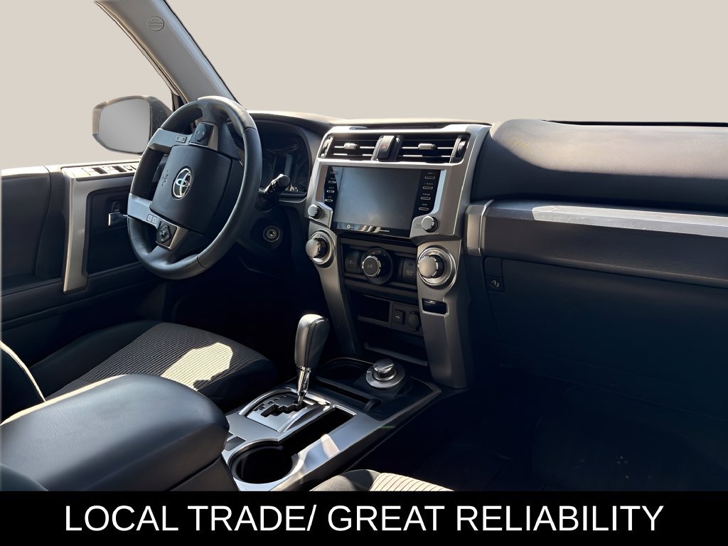Used 2020 Toyota 4Runner SR5 AWD/4WD image 11