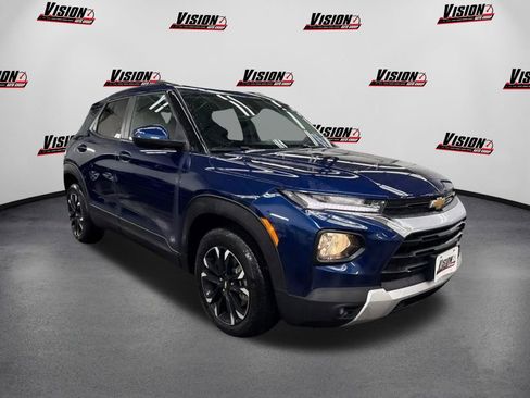 Used 2023 Chevrolet TrailBlazer LT image 3