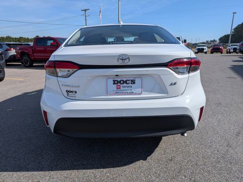 New 2026 Toyota Corolla LE image 4