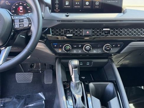 Used 2024 Honda Accord Touring image 20