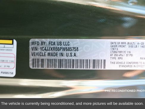 Used 2023 Jeep Wrangler Unlimited Rubicon 4xe image 16