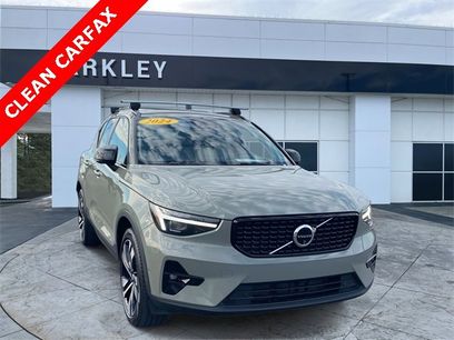 Used 2024 Volvo XC40 B5 Ultimate w/ Protection Package Premier