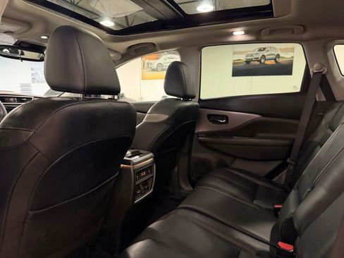 Used 2019 Nissan Murano SL w/ SL Technology Package AWD/4WD image 16