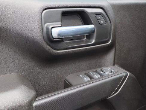 Used 2021 Chevrolet Silverado 1500 Custom image 19