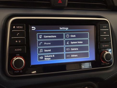 Used 2025 Nissan Versa SV FWD image 19