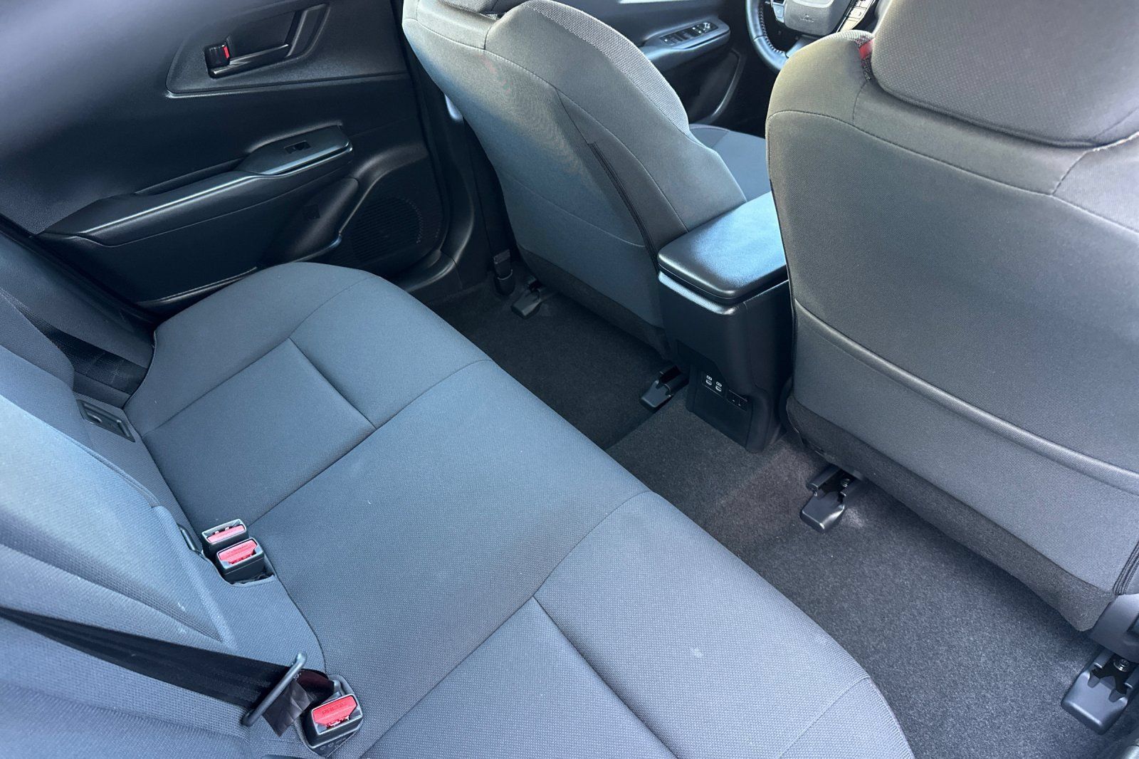Certified 2026 Toyota Prius Plug-In Hybrid FWD image 19