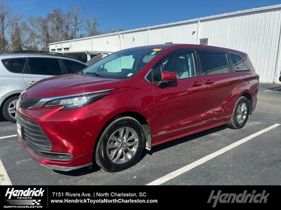 Used 2021 Toyota Sienna LE