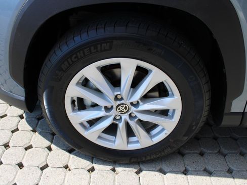 Used 2022 Toyota Corolla Cross LE w/ Black Badges Package (TMS) FWD image 12