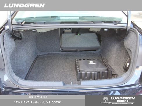 Used 2023 Volkswagen Jetta SE w/ Panoramic Sunroof Package image 40