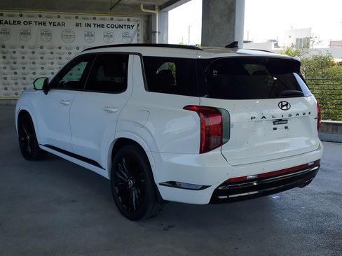 Used 2024 Hyundai Palisade Calligraphy AWD/4WD image 3