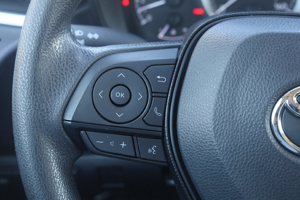 Used 2021 Toyota Corolla LE FWD image 6