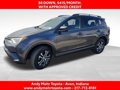 Used 2018 Toyota RAV4 LE image 4