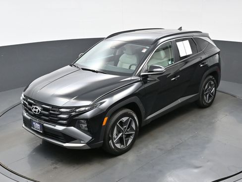 Used 2025 Hyundai Tucson SEL AWD/4WD image 34