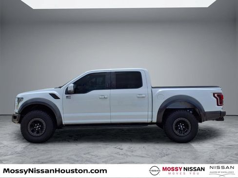 Used 2018 Ford F150 Raptor w/ Equipment Group 802A Luxury AWD/4WD image 5