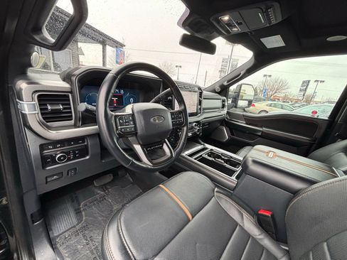 Used 2024 Ford F450 Platinum w/ FX4 Off-Road Package AWD/4WD image 14