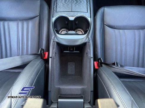 Used 2023 Maserati Grecale Modena AWD/4WD image 23