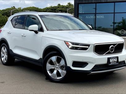 Used 2020 Volvo XC40 T4 Momentum
