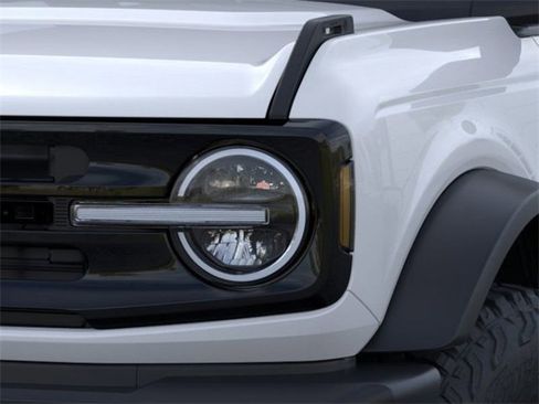 New 2025 Ford Bronco Outer Banks w/ Sasquatch Package image 20