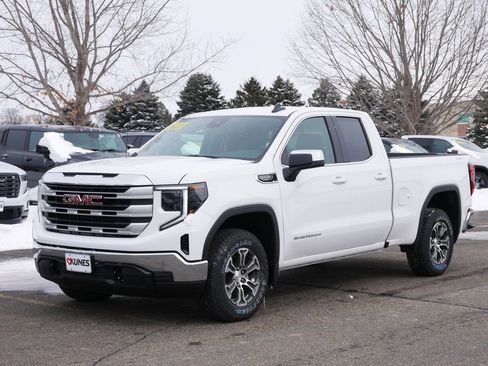 New 2026 GMC Sierra 1500 SLE w/ Preferred Package image 2