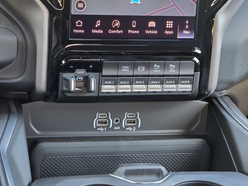 New 2026 RAM 3500 Big Horn AWD/4WD image 31