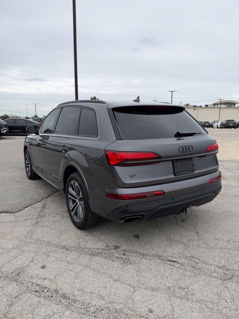 Used 2025 Audi Q7 2.0T Premium Plus w/ Premium Plus Package AWD/4WD image 6