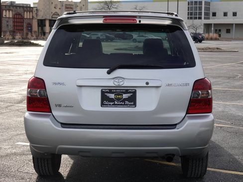 Used 2005 Toyota Highlander Limited AWD/4WD image 22