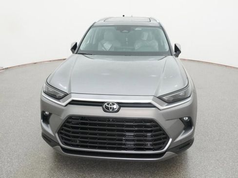 New 2026 Toyota Grand Highlander Limited image 48