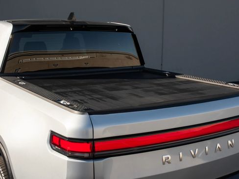 Used 2022 Rivian R1T Launch Edition image 34