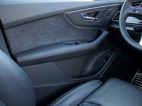 Used 2025 Audi SQ7 Prestige image 19