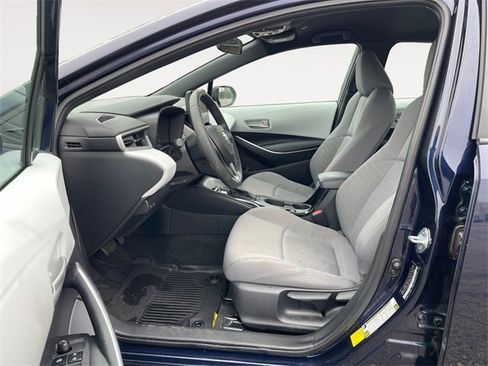 Used 2024 Toyota Corolla SE image 9