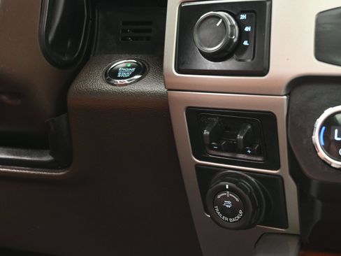 Used 2022 Ford F250 King Ranch w/ King Ranch Ultimate Package AWD/4WD image 37
