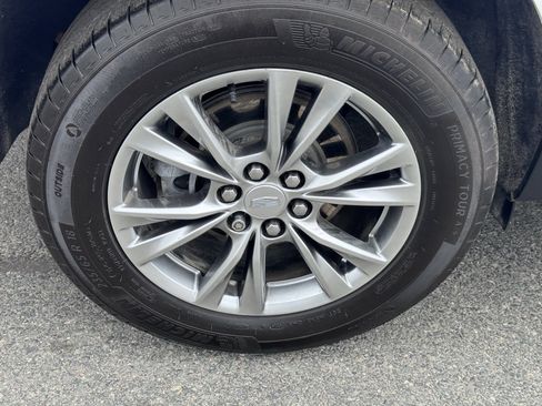 Used 2021 Cadillac XT5 Premium Luxury image 9