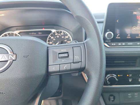 Certified 2025 Nissan Rogue S image 28