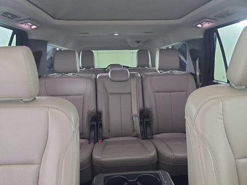 Used 2019 Ford Expedition Max XLT w/ Equipment Group 202A AWD/4WD image 51