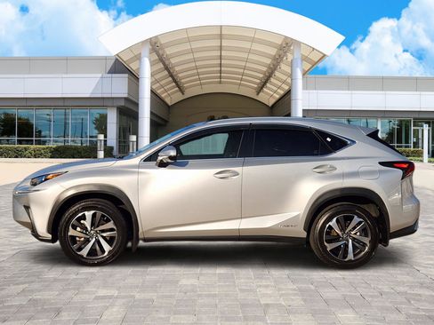 Used 2018 Lexus NX 300h AWD image 3